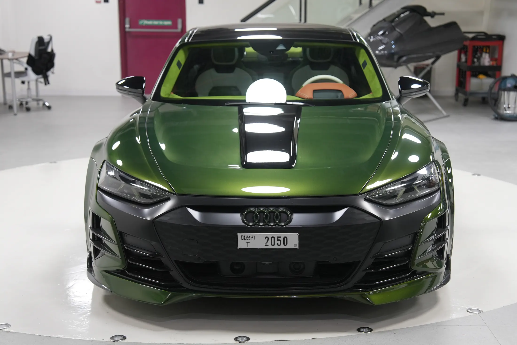 Audi RS e-tron GT, front, carbon bonnet vent