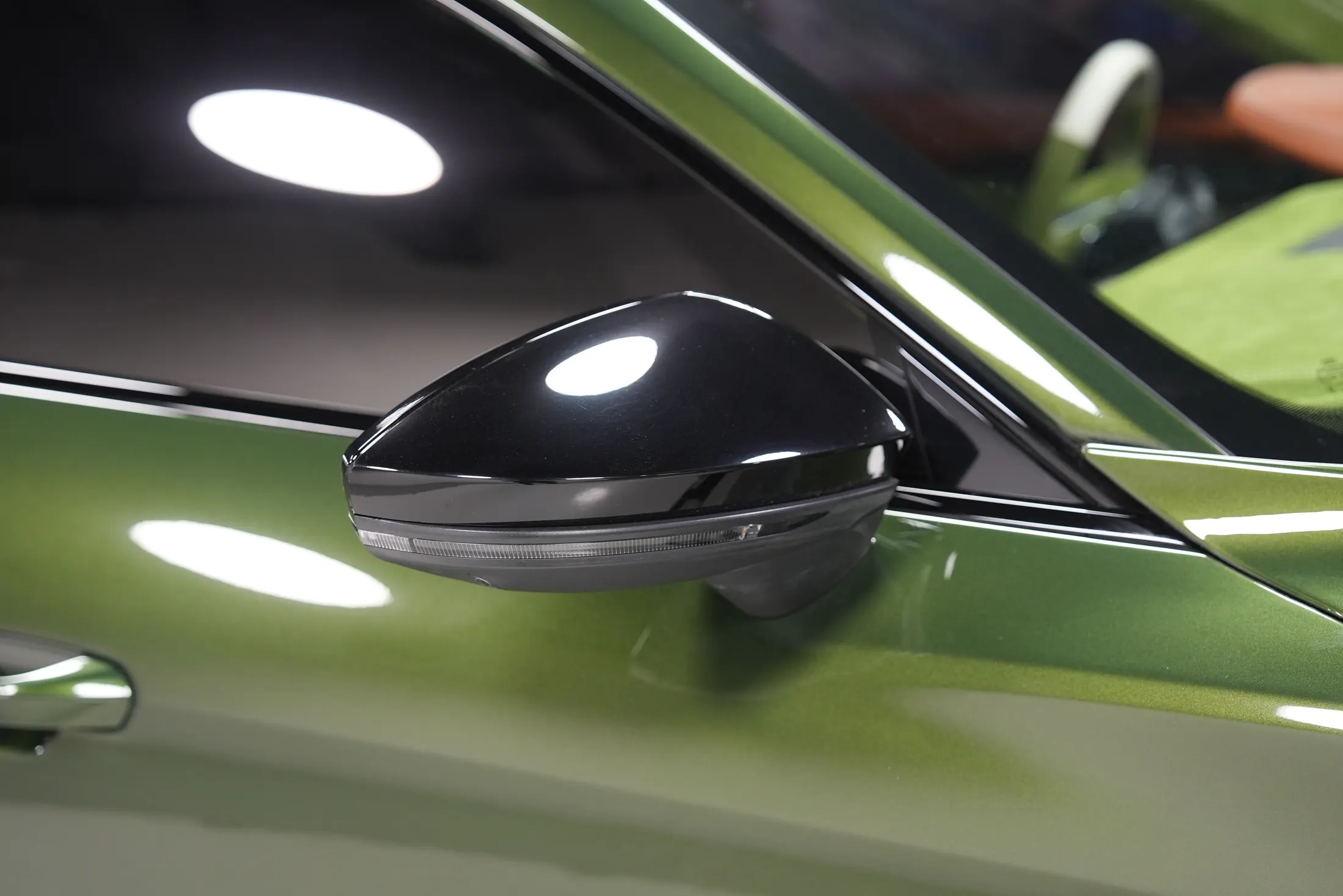 Audi RS e-tron GT gloss black mirror cap