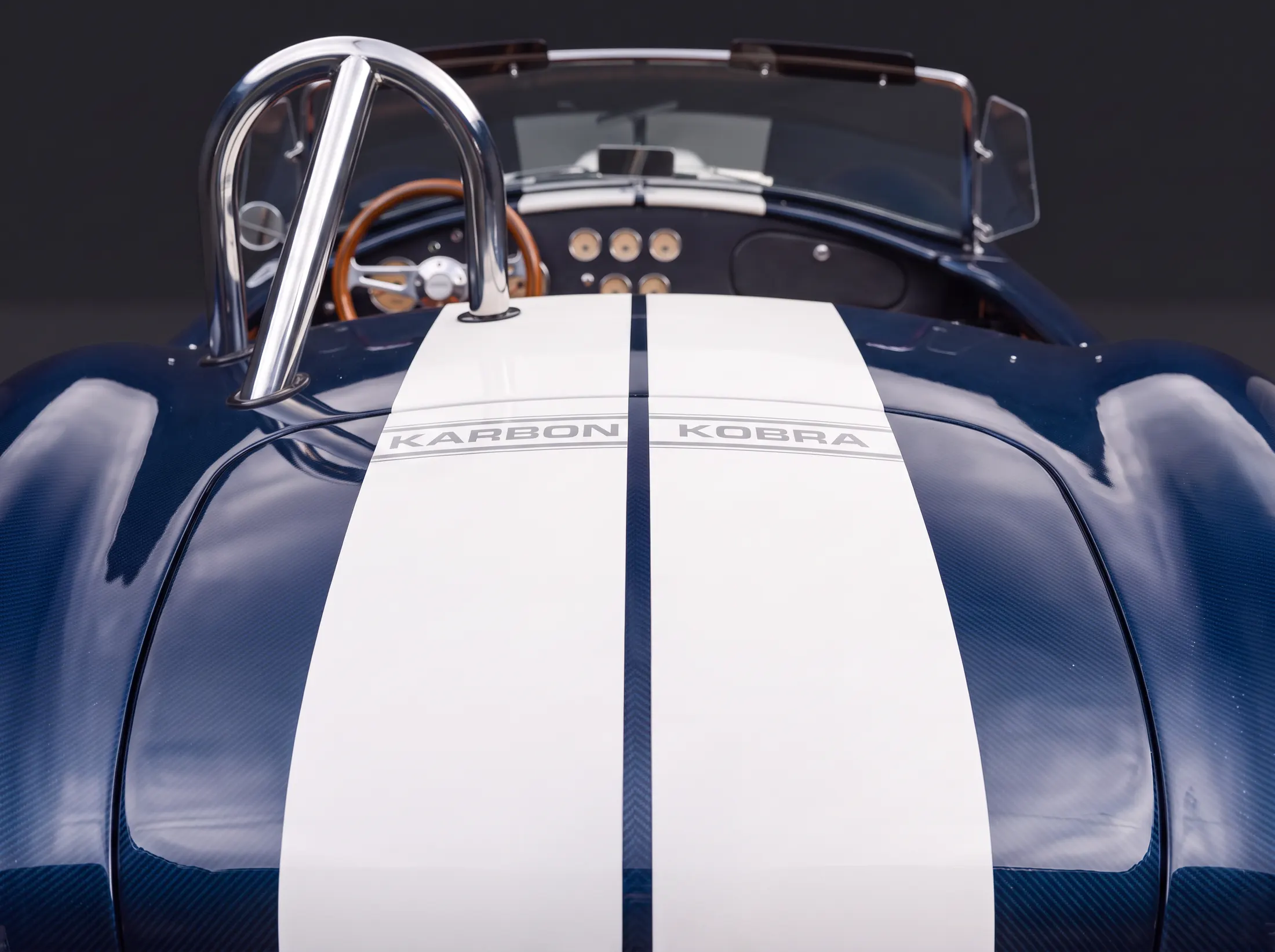 Karbon Kobra racing stripes and roll hoop, close up